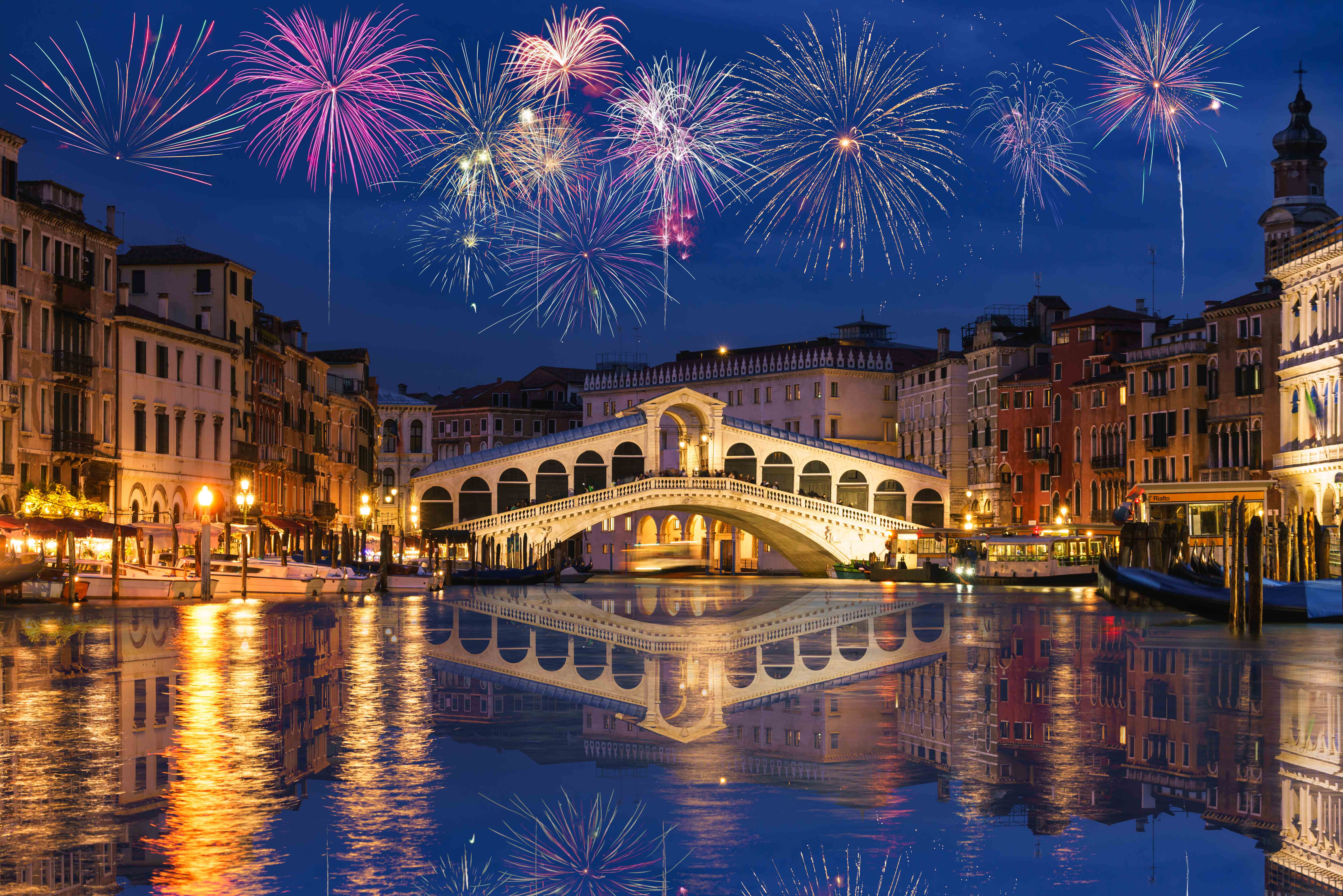 Christmas in Venice 2024 Day Trip to Murano, Christmas Market & More